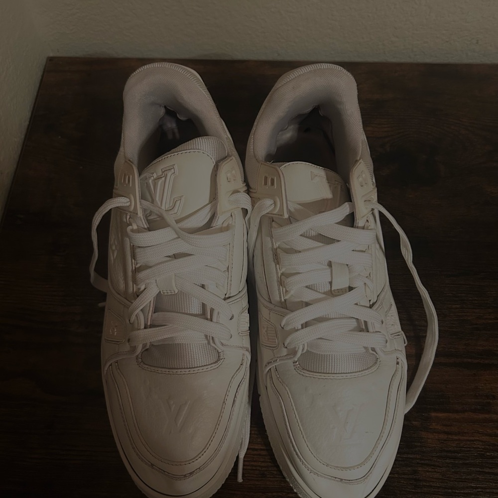 White lv
